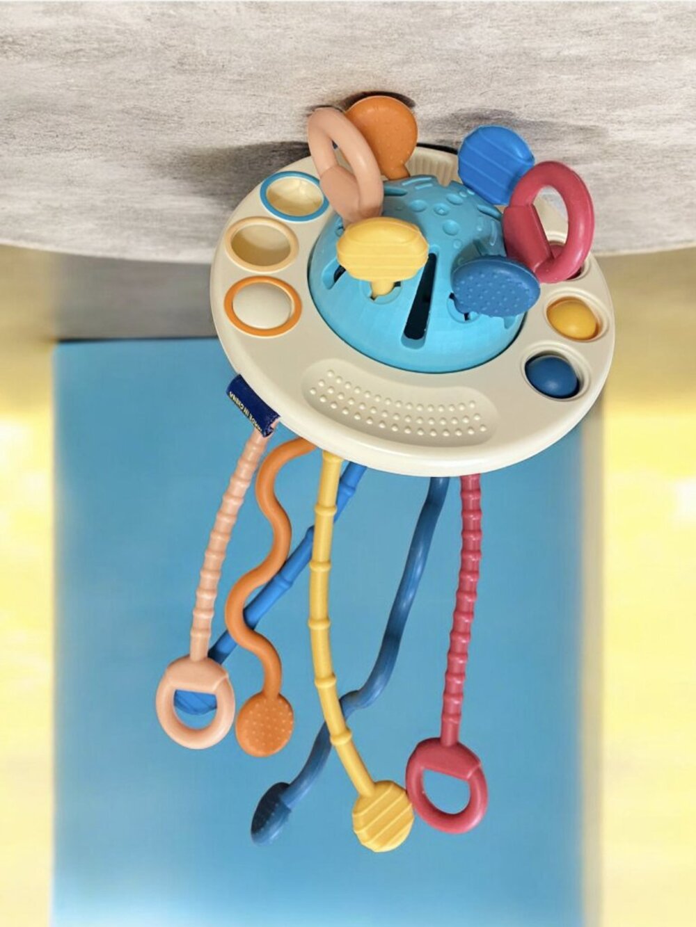 Montessori-Style UFO Silicone Pulling Toy, Multi-Textured